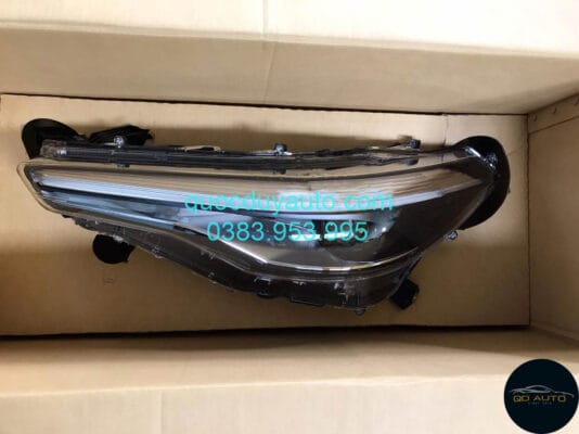 Den pha Toyota Corolla Cross ban V 2021