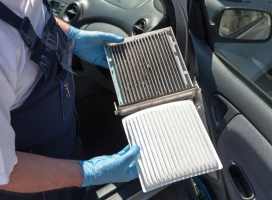 luu y khi tu thay loc gio dieu hoa xe toyota corolla cross.jpg