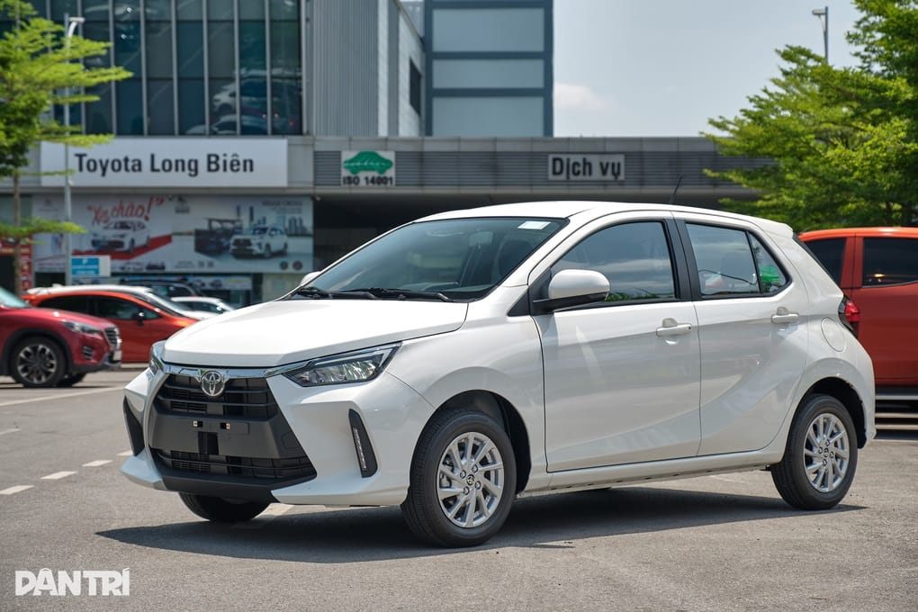 so sanh 2 phien ban cua toyota wigo 2023 anh2 1686155180711 1