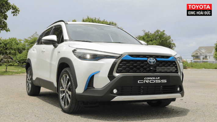 toyota corolla cross min